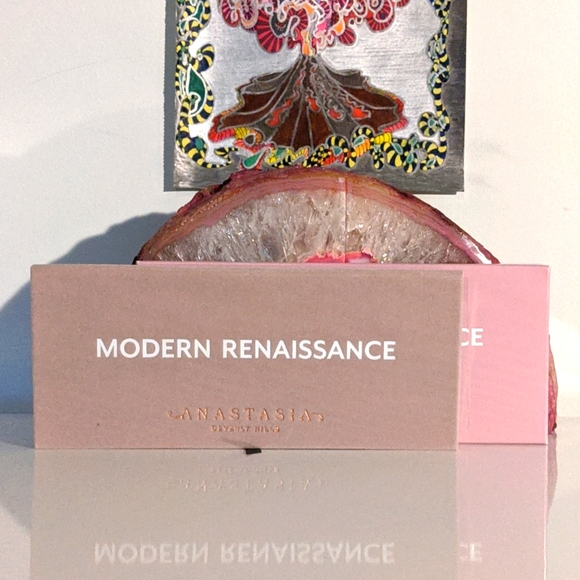 Anastasia Beverly Hills Modern Renaissance